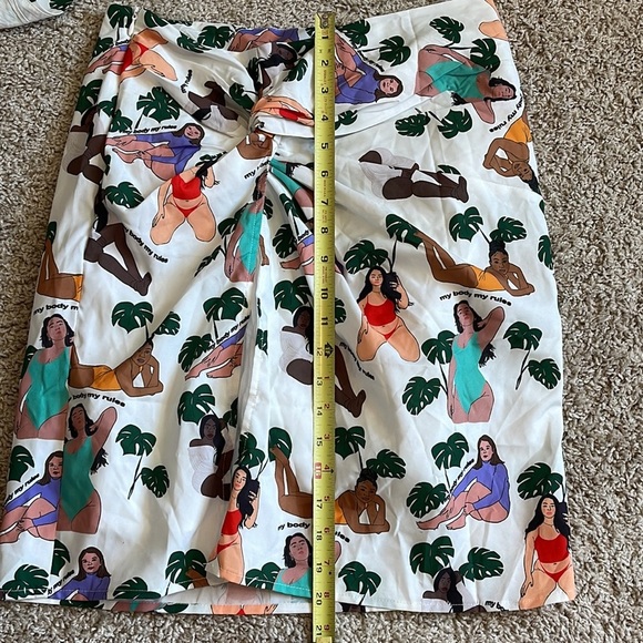 Shein skirt with top woman and banana leaves design - Picture 10 of 13